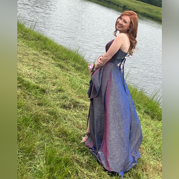 Size 5 Prom Dress - Picture 5 of 5